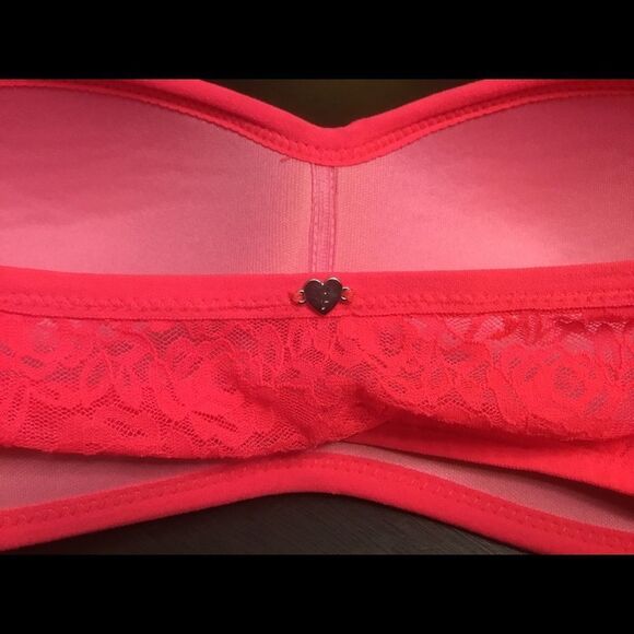 PINK Victoria’s Secret Strapless Lace Bra Small - Picture 3 of 4